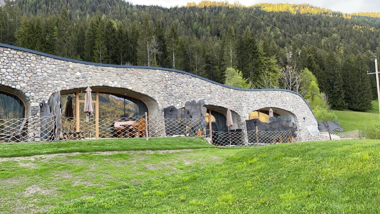 Erdhaeuser Und Apartments Mit Seeblick Und Alleinlage Weissensee Bagian luar foto