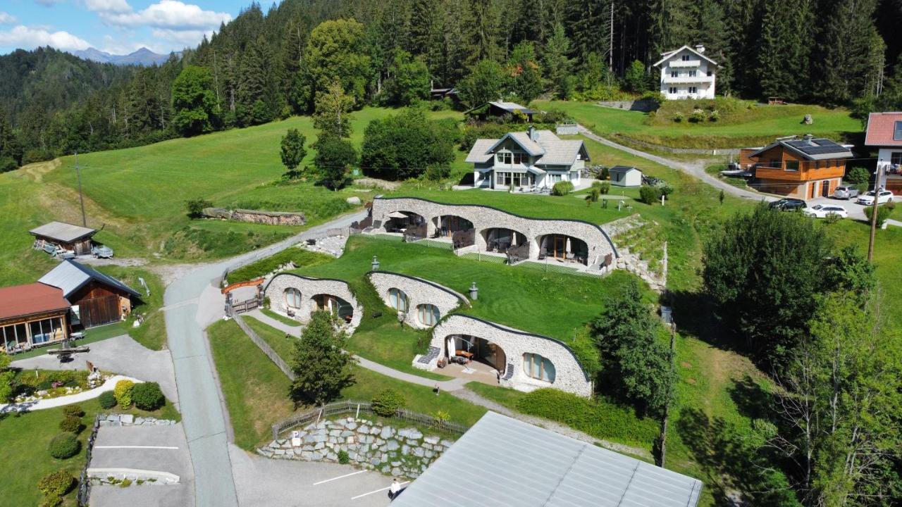 Erdhaeuser Und Apartments Mit Seeblick Und Alleinlage Weissensee Bagian luar foto